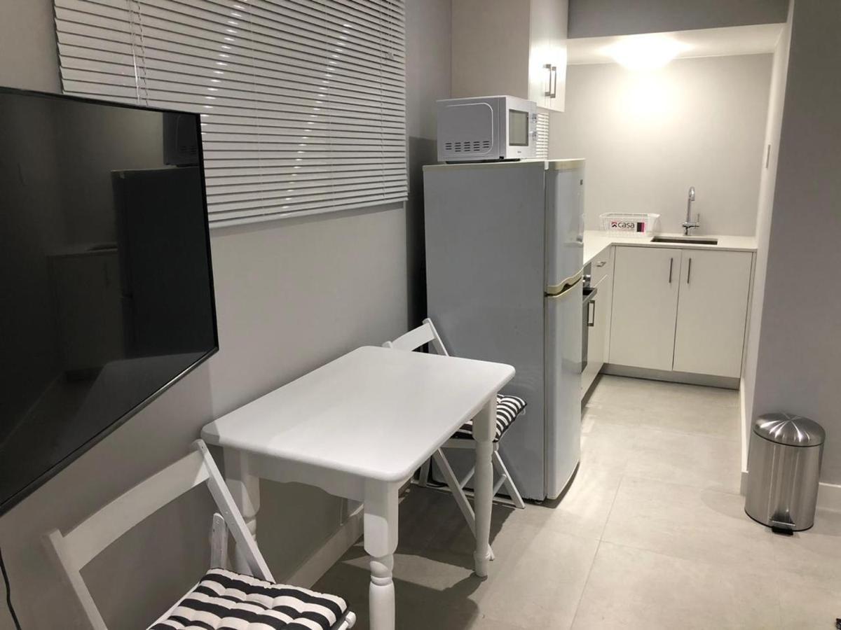 דירות קייפטאון Private Bachelor Pad In Sea Point מראה חיצוני תמונה